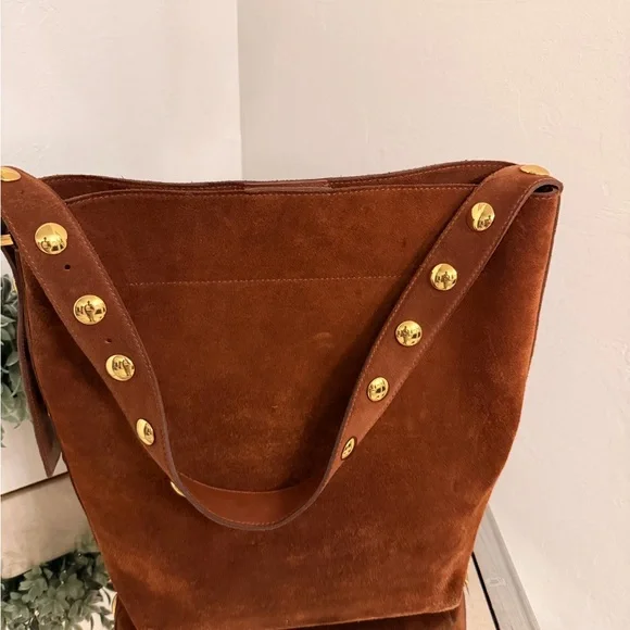 NWT Madewell Essentials Suede Bucket Bag with studded strap detail - Picture 3 of 5